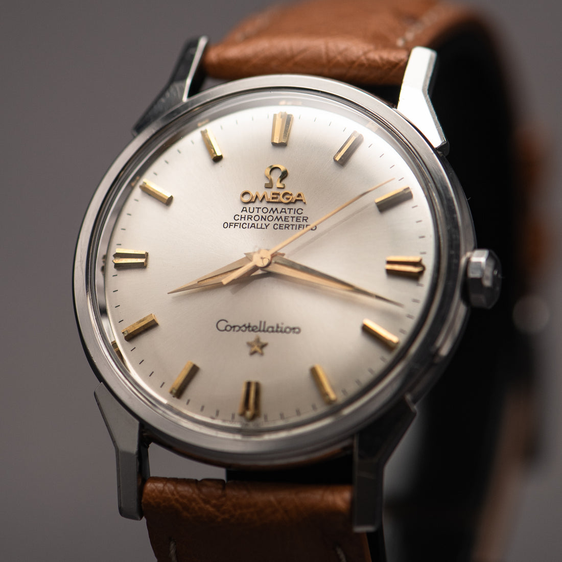 1964 OMEGA CONSTELLATION CROSSHAIR SUNBURST DOG-LEG CAL. 551 REF. 167.005
