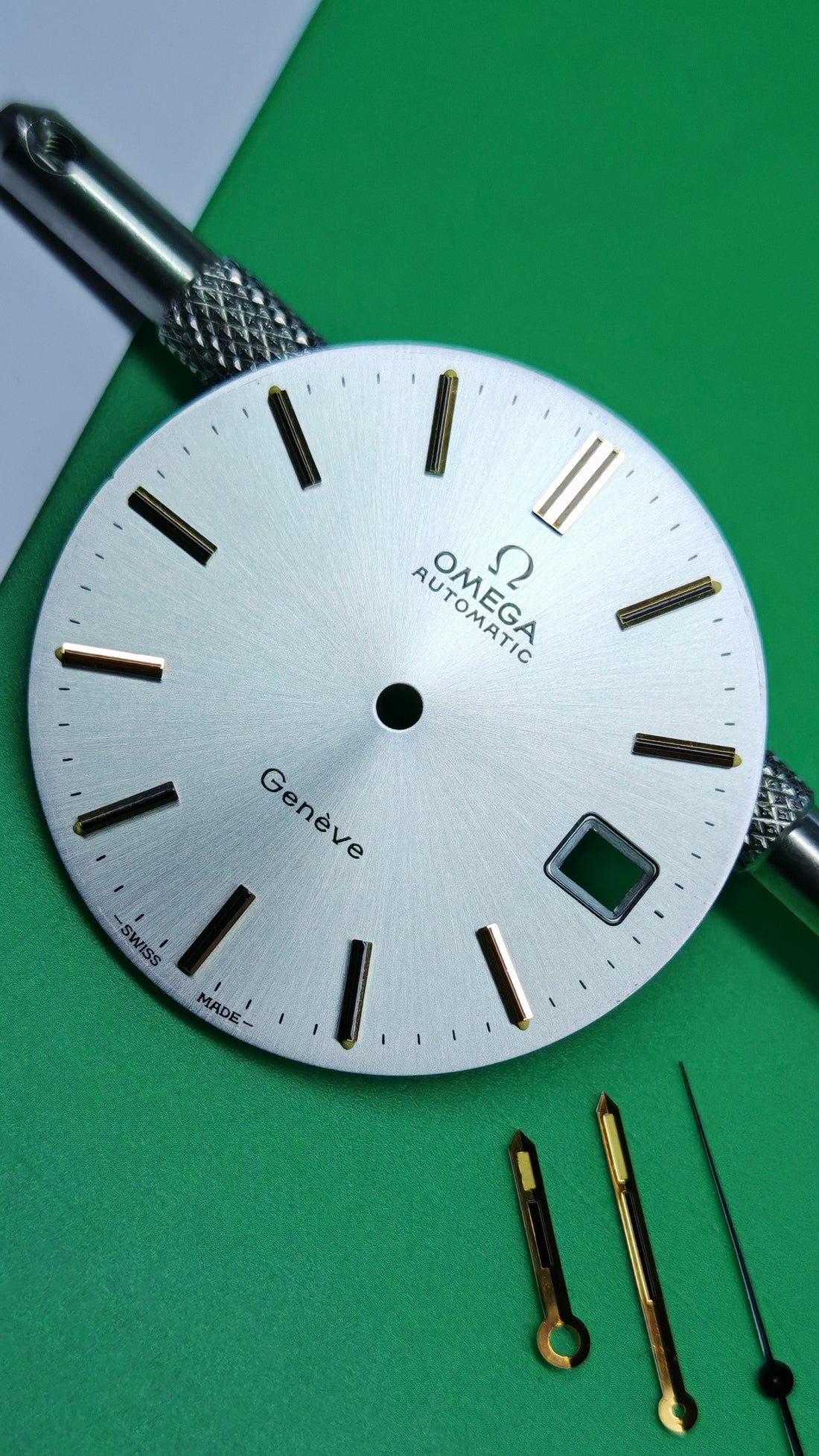 1973 OMEGA GENEVE SUNBURST QUICKSET RAINBOW HUE WITH PAPERWORK AND BUCKLE CAL. 1012 REF. 166.0163