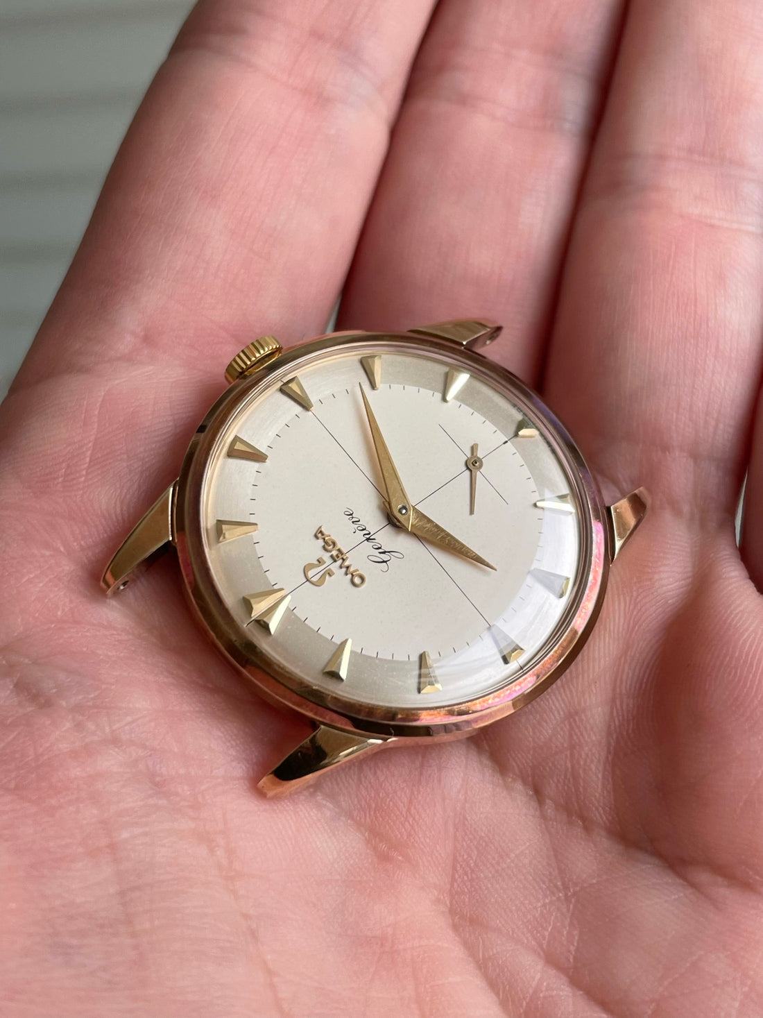 1957 9K GOLD OMEGA GENEVE TWO TONE CROSSHAIR SUB SECONDS RAINBOW HUE CAL. 267 REF. 13332