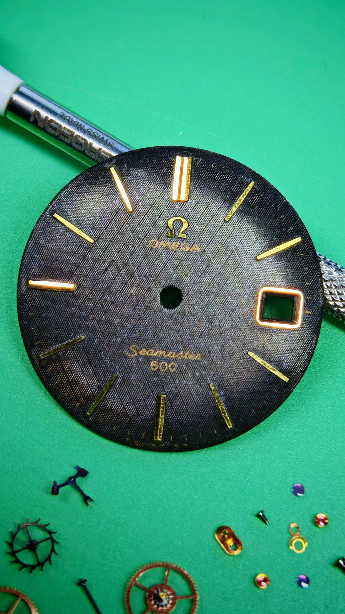 1966 OMEGA SEAMASTER 600 GREY LINEN CAL. 611 REF. 136.011
