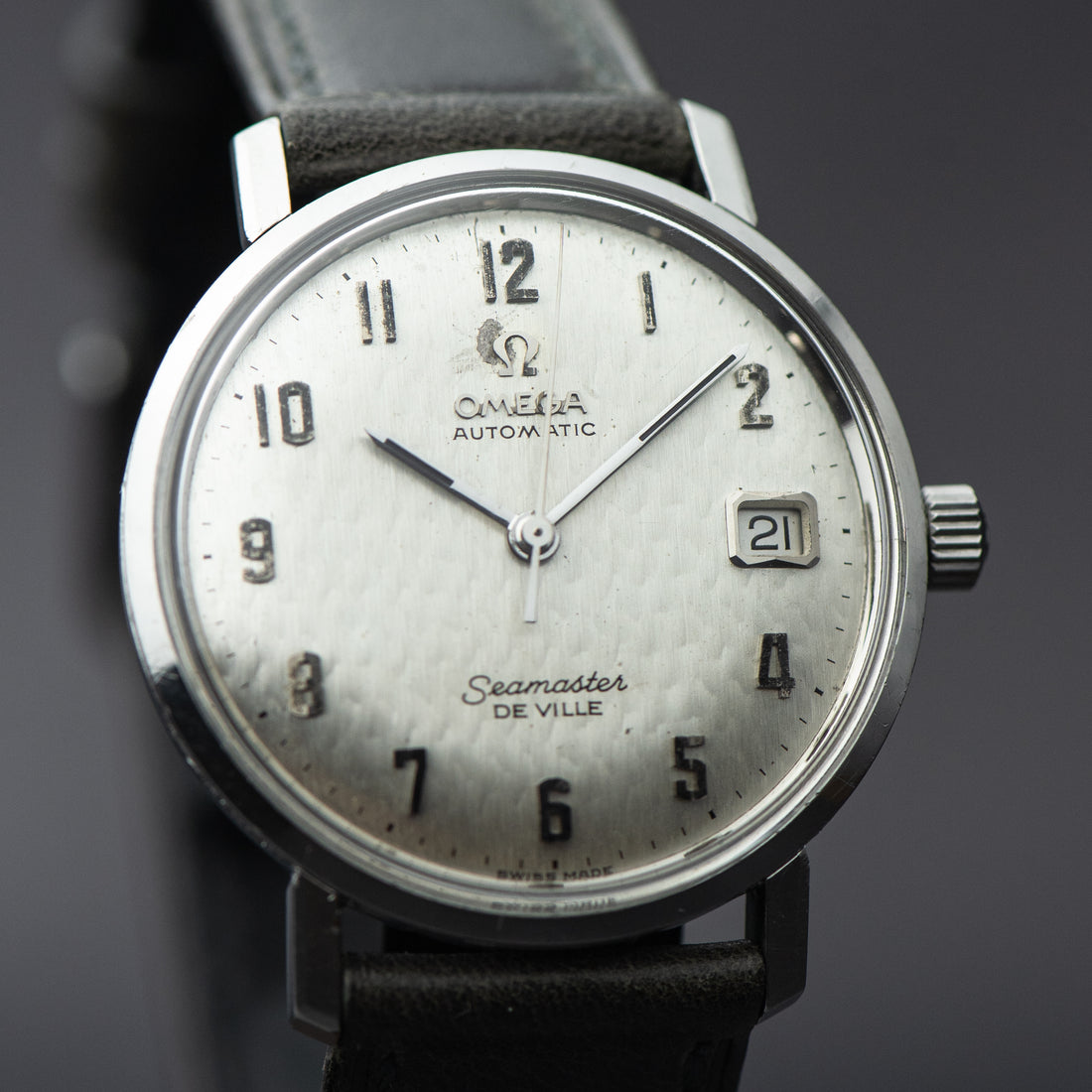 1965 OMEGA SEAMASTER DE VILLE ARABIC FISH SCALE CAL. 562 REF. 166.020