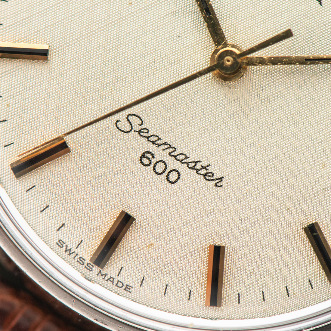 1964 OMEGA SEAMASTER 600 LINEN CAL. 601 REF. 135.011