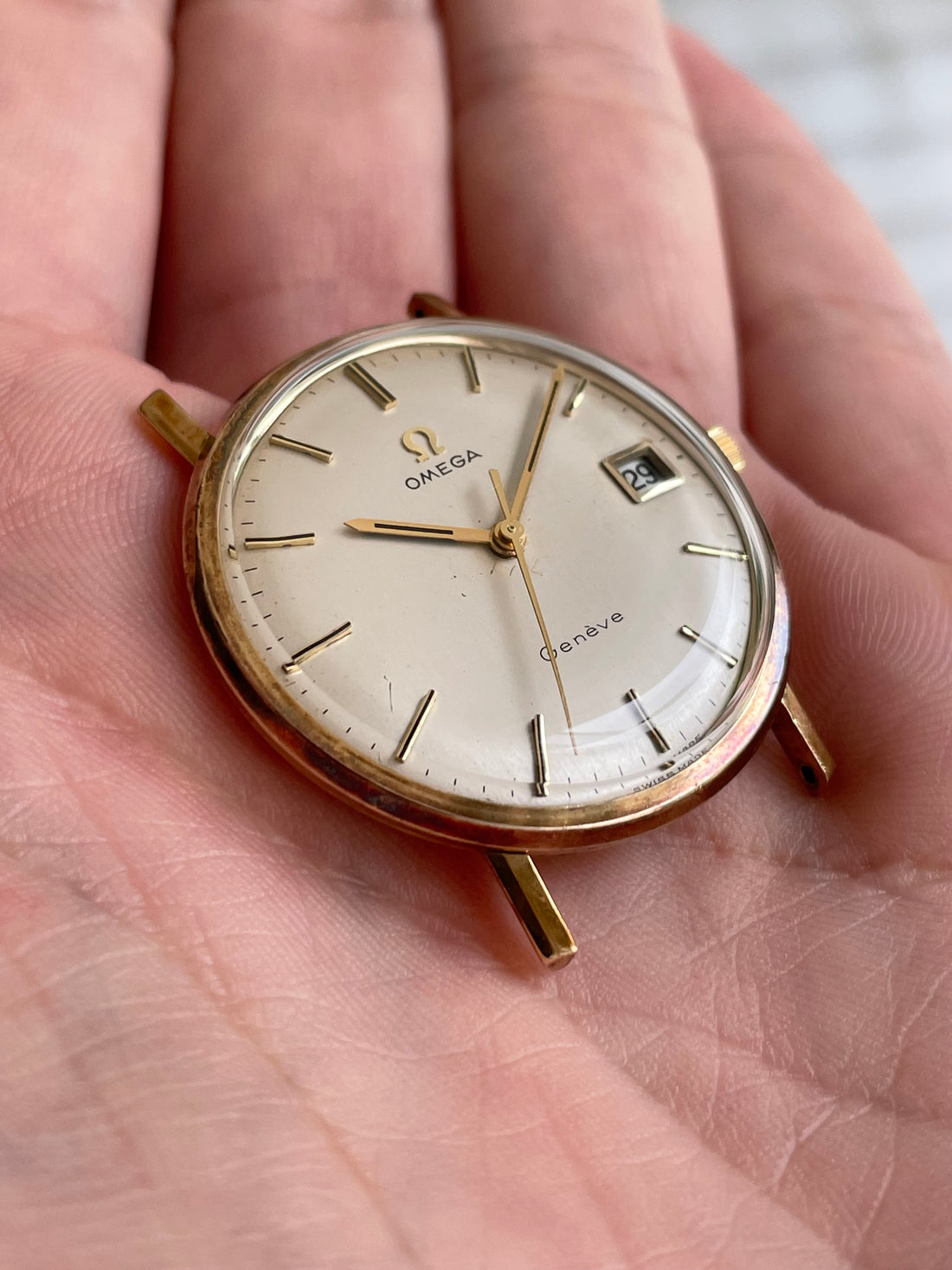1969 9K GOLD OMEGA GENEVE QUICKSET RAINBOW HUE CAL. 613 REF. 131/25016