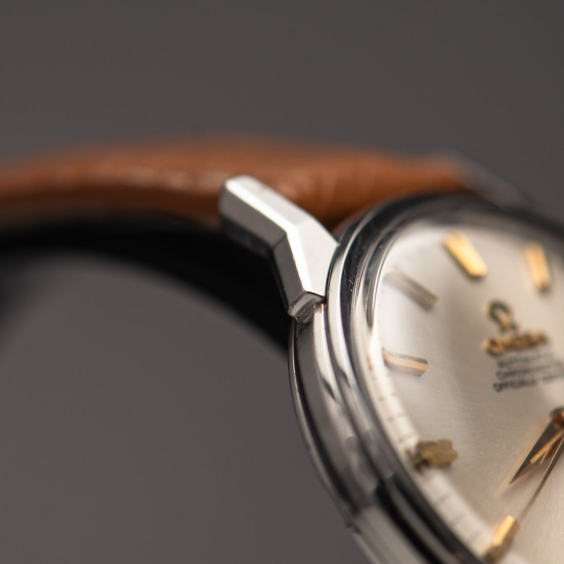 1964 OMEGA CONSTELLATION CROSSHAIR SUNBURST DOG-LEG CAL. 551 REF. 167.005