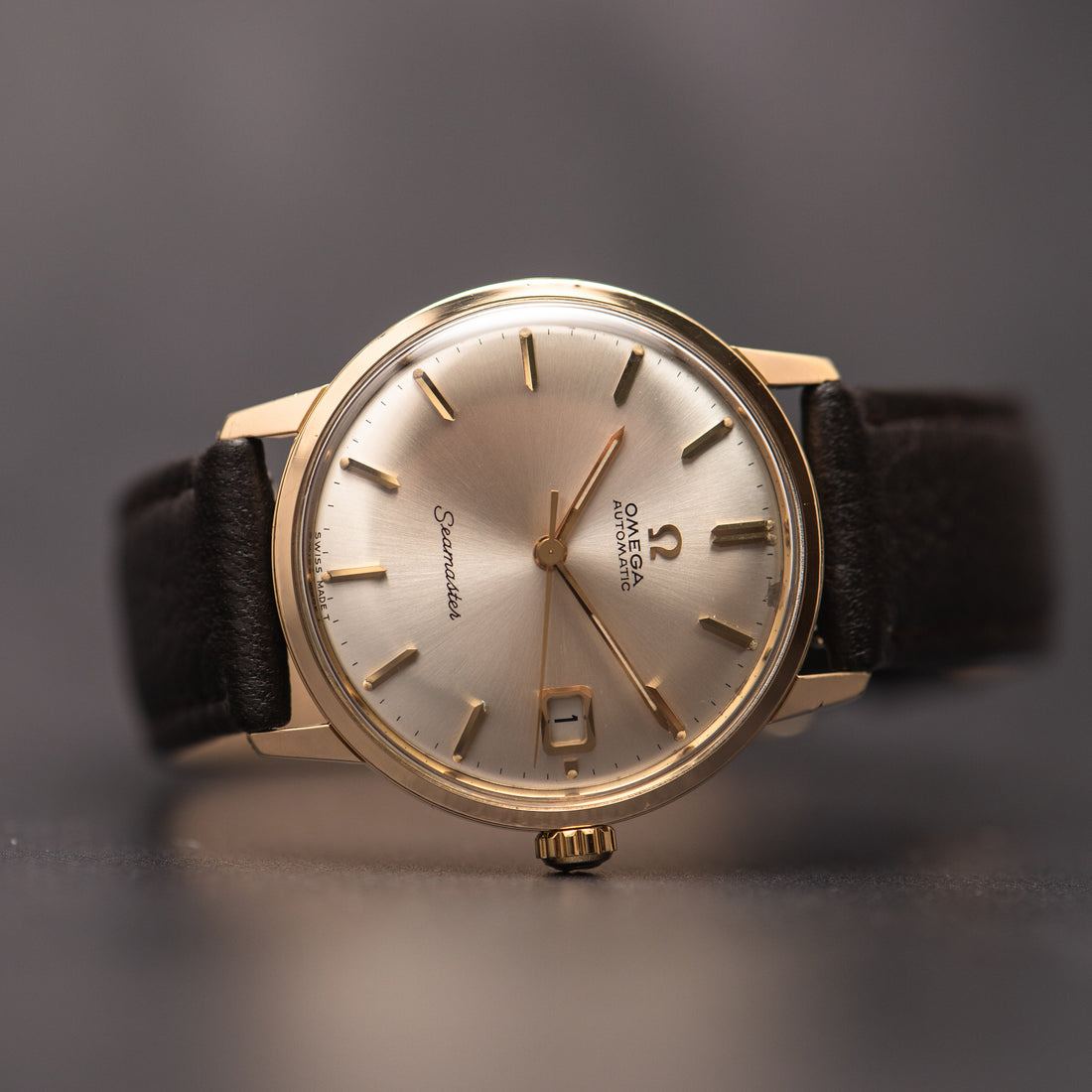1963 OMEGA SEAMASTER SUNBURST CAL. 562 REF. 166.002