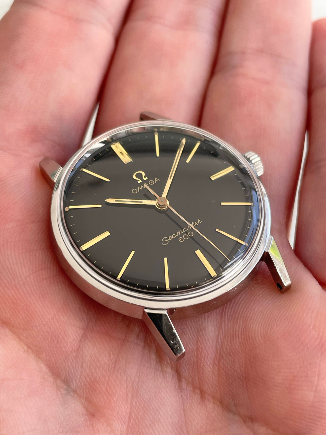 1964 OMEGA SEAMASTER 600 GLOSS BLACK CAL. 601 REF. 135.011