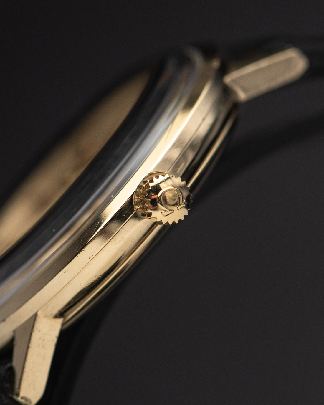 1969 14K GOLD OMEGA GENEVE SUNBURST CAL. 601 REF. 131.041