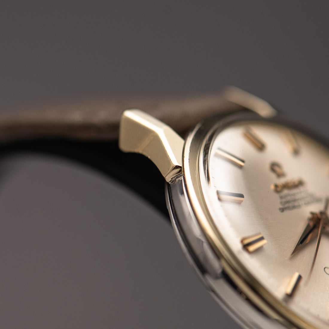 1966 OMEGA CONSTELLATION SUNBURST DOG-LEG CAL. 561 REF. 168.005