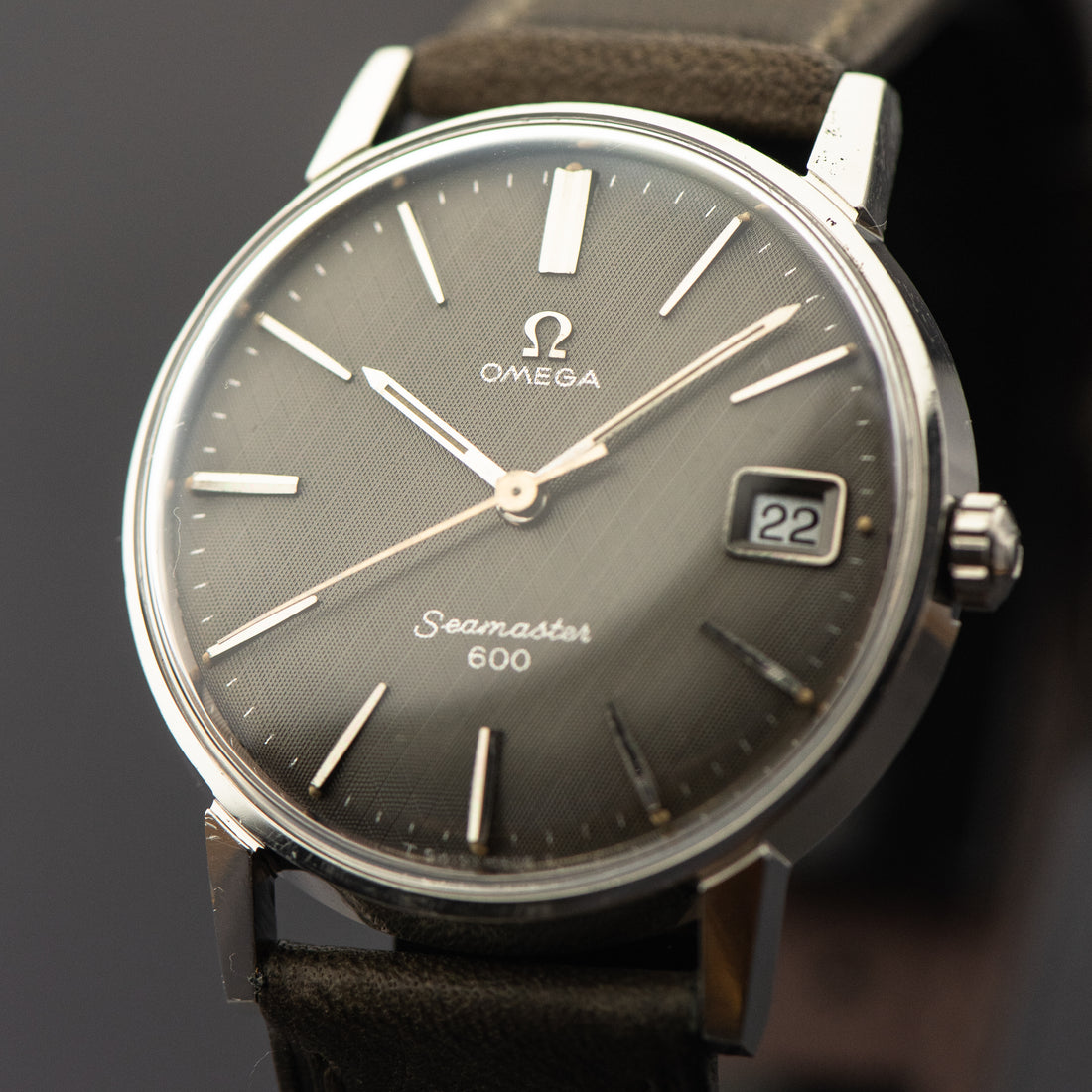 1966 OMEGA SEAMASTER 600 GREY LINEN CAL. 611 REF. 136.011