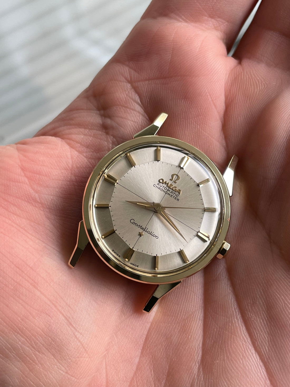 1963 OMEGA CONSTELLATION PIE PAN CROSSHAIR SUNBURST DOG-LEG CAL. 551 REF. 14900 61 SC