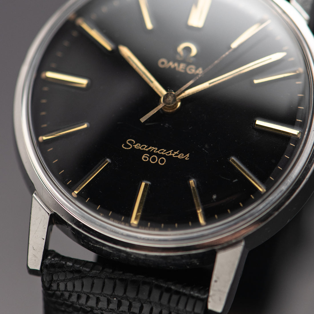 1966 OMEGA SEAMASTER 600 GLOSS BLACK CAL. 601 REF. 135.011