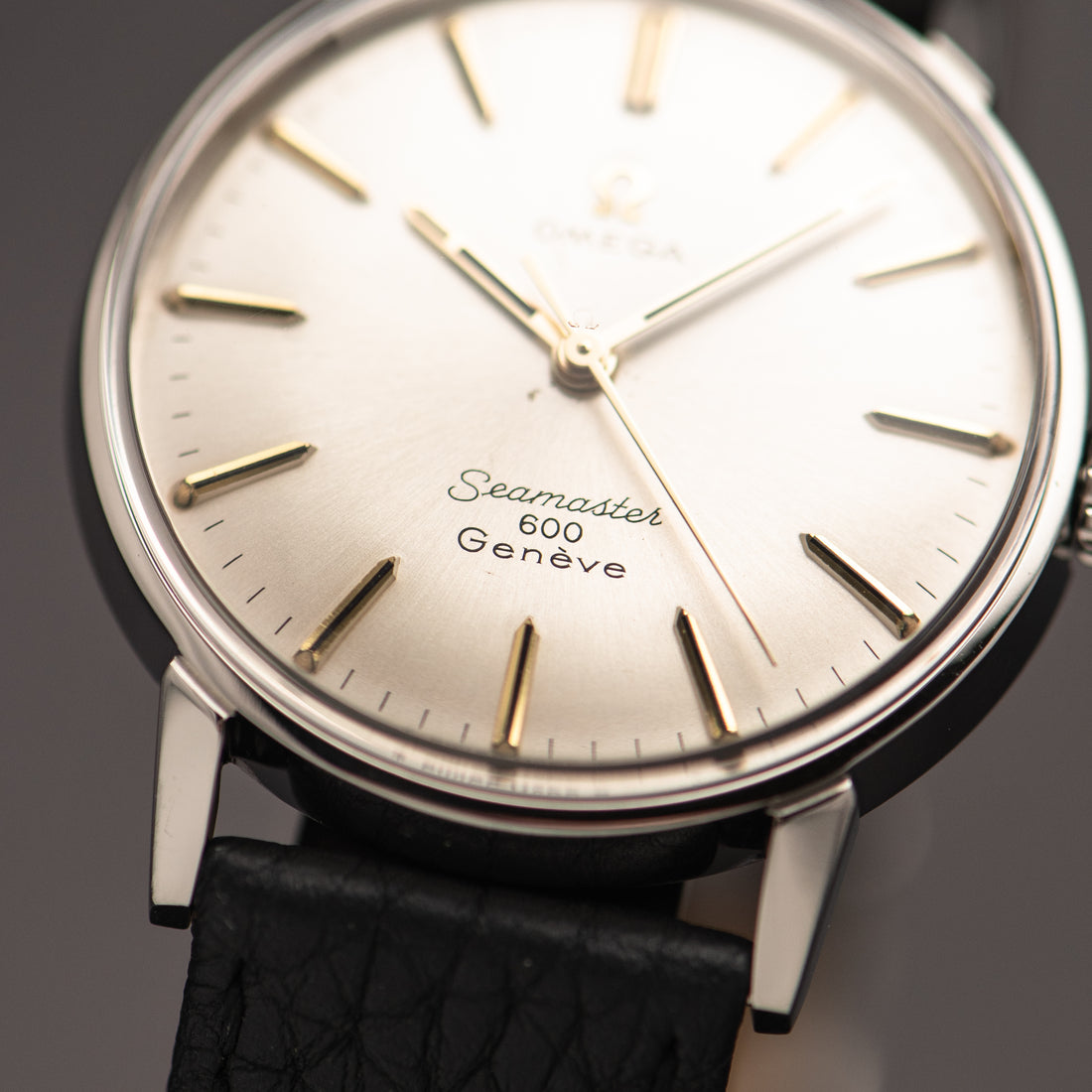 1967 DOUBLE SIGNED OMEGA SEAMASTER 600 GENEVE SUNBURST CAL. 601 REF. 135.011