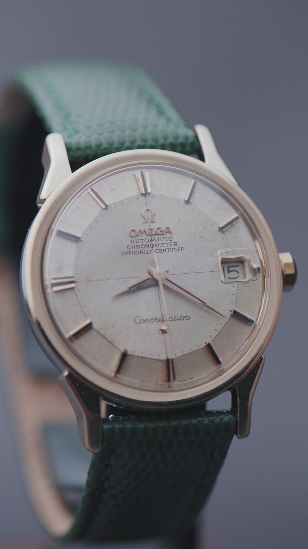 1966 OMEGA CONSTELLATION CROSSHAIR PIE PAN DOG-LEG CAL. 561 REF. 168.005