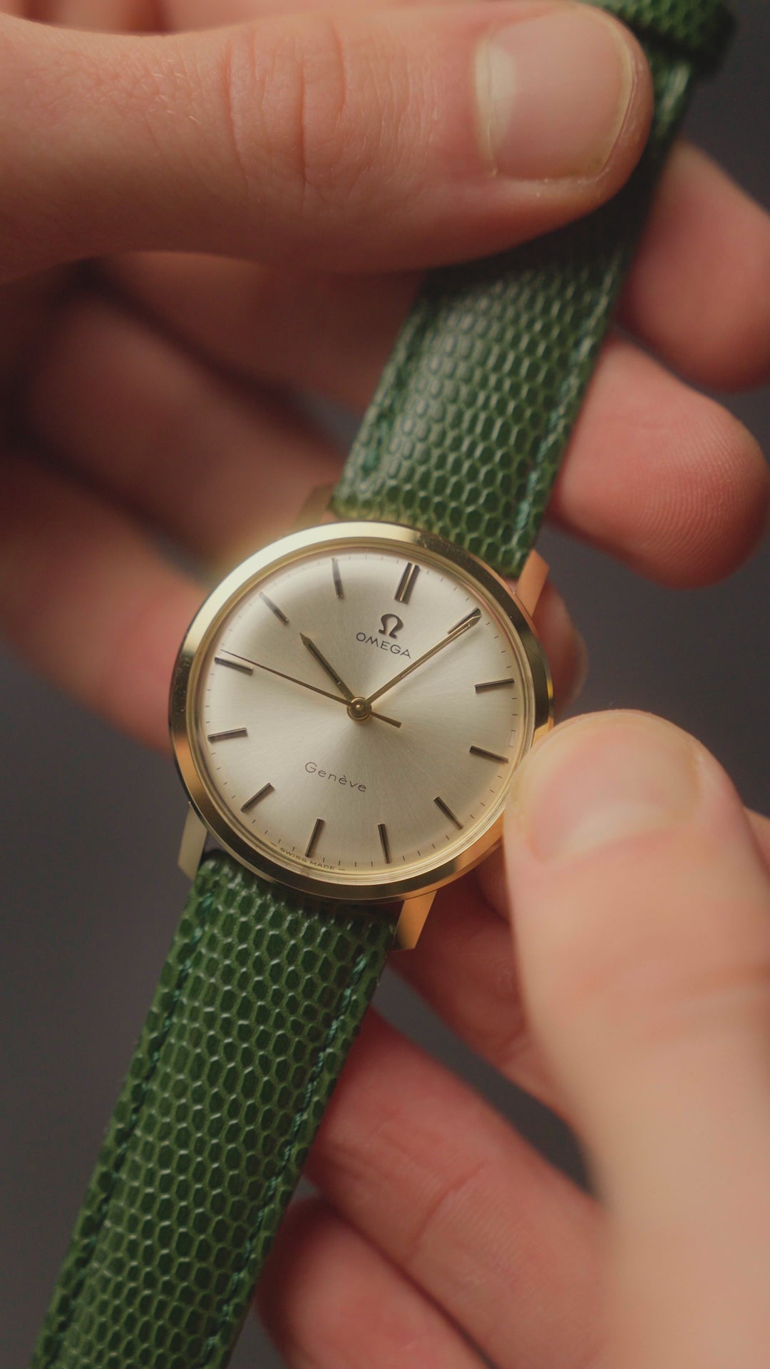 1968 14K GOLD OMEGA GENEVE SUNBURST CAL. 601 REF. 131.021 SP