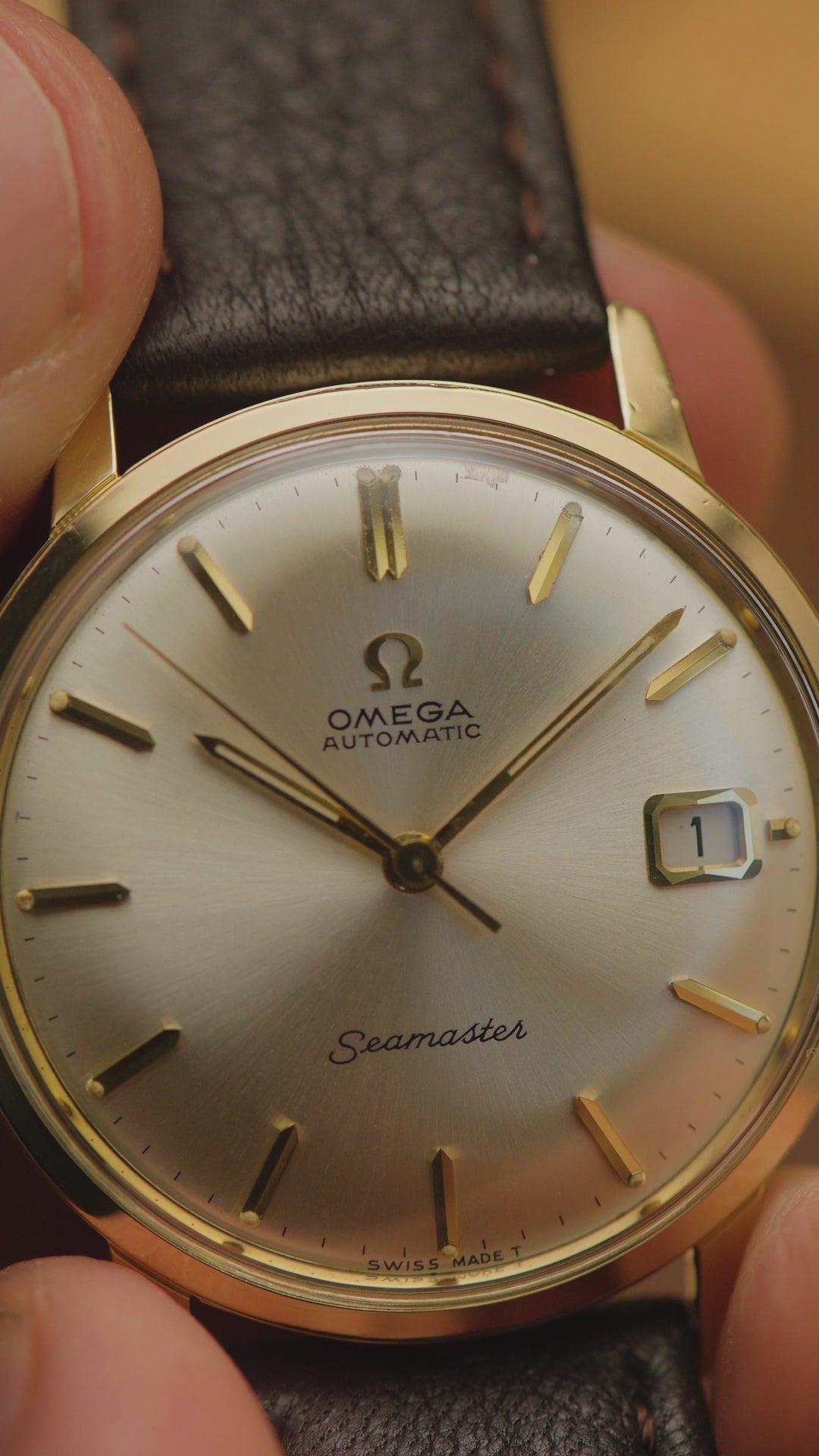 1963 OMEGA SEAMASTER SUNBURST CAL. 562 REF. 166.002