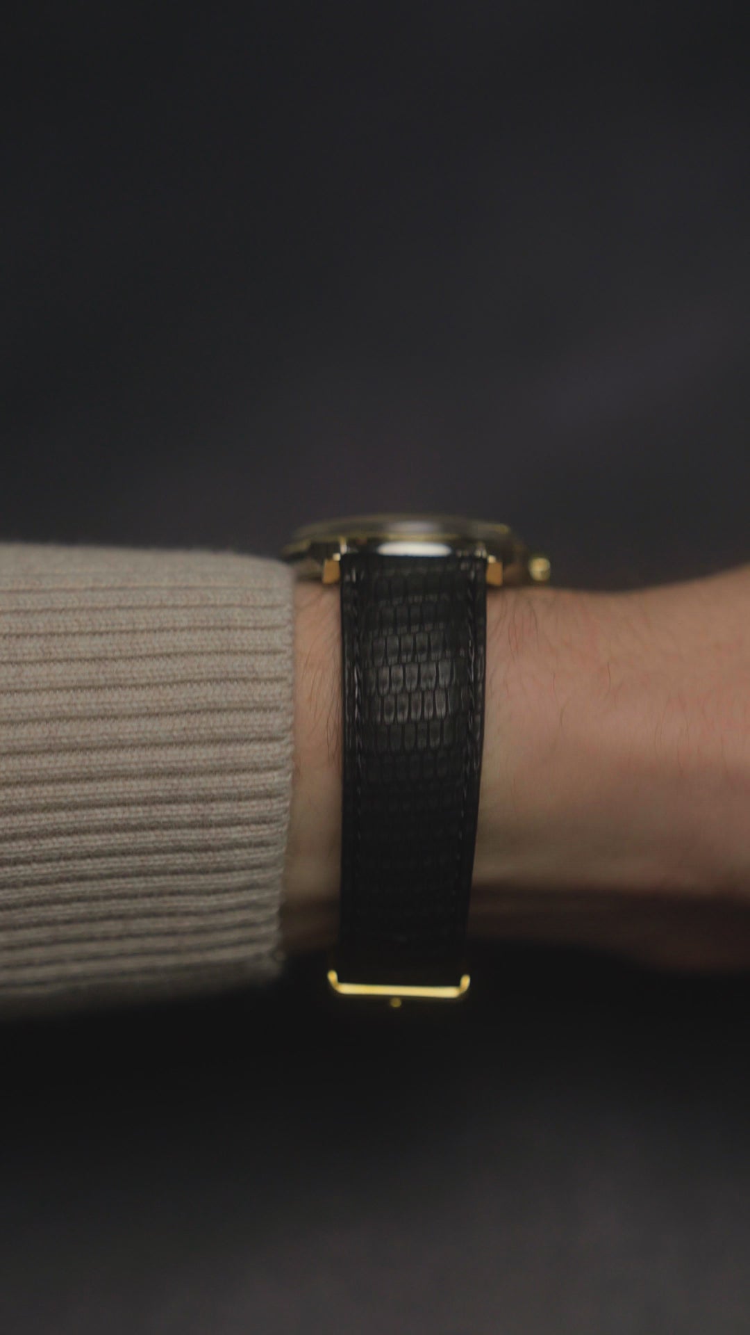 1966 OMEGA CONSTELLATION PIE PAN CROSSHAIR SUNBURST QUICKSET DOG-LEG CAL. 564 REF. 168.005