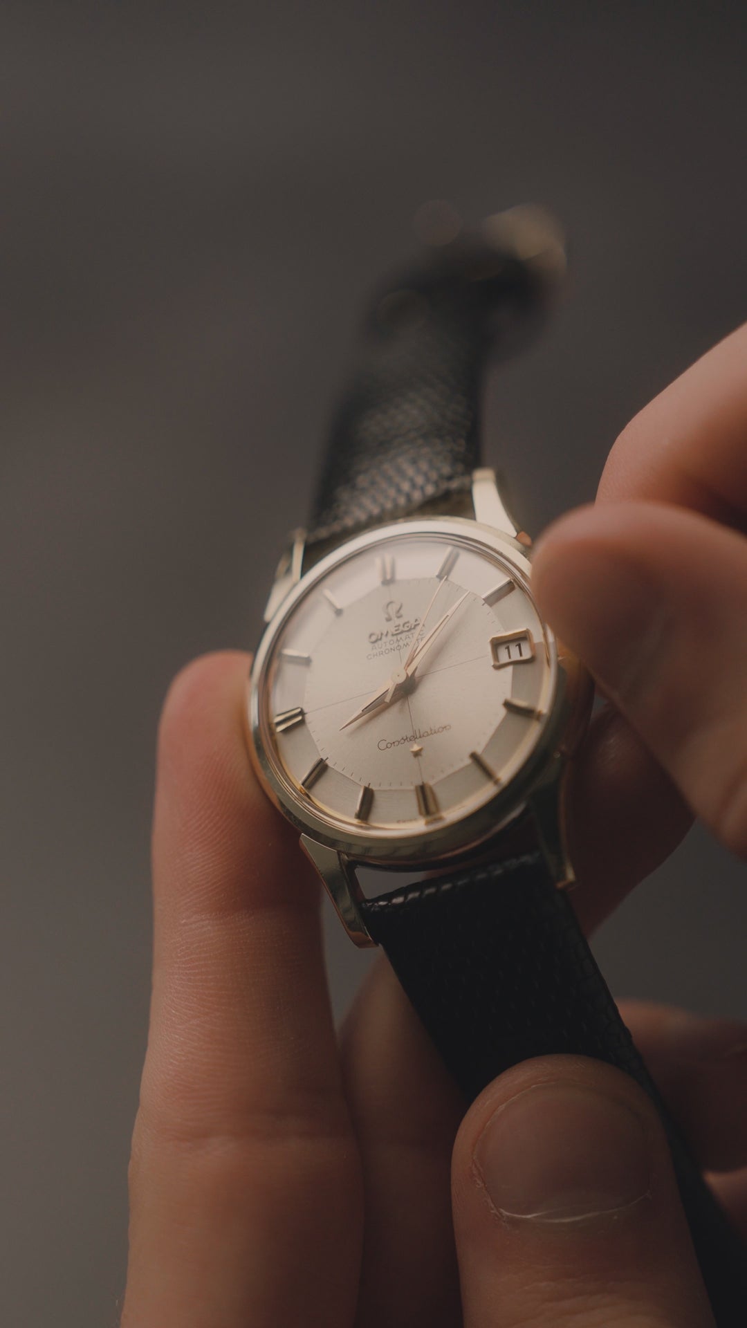 1961 OMEGA CONSTELLATION TWO TONE CROSSHAIR PIE PAN CAL. 561 REF. 14393 61 SC