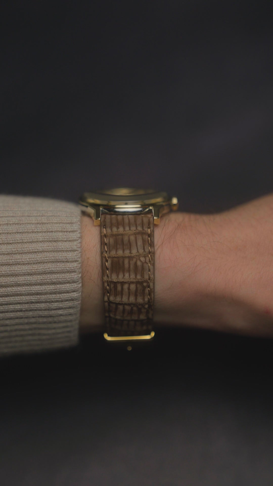 1966 OMEGA CONSTELLATION PIE PAN SUNBURST DOG-LEG CAL. 551 REF. 167.005