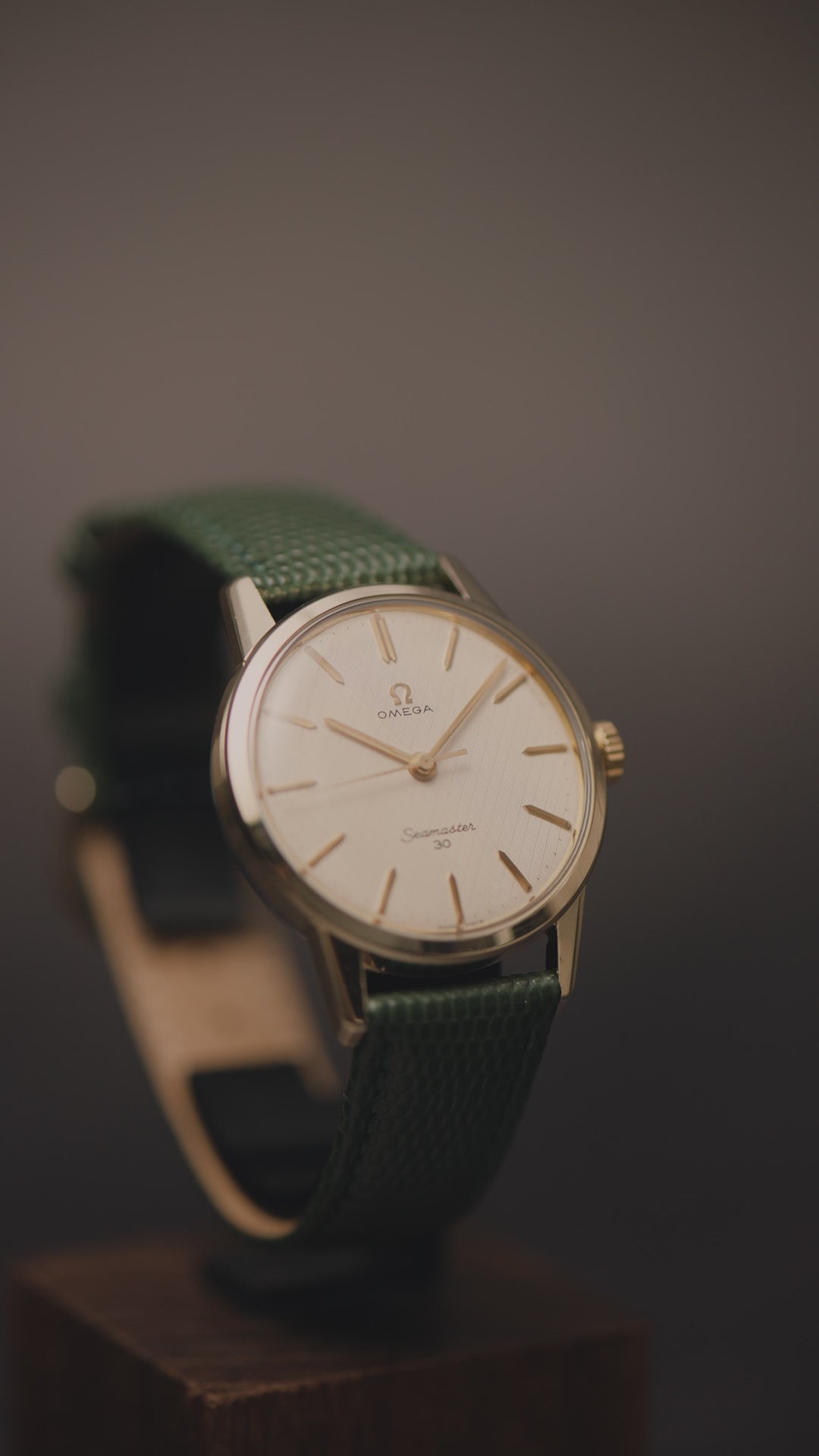 1958 OMEGA SEAMASTER 30 LINEN CAL. 285 REF. 14390-5SC