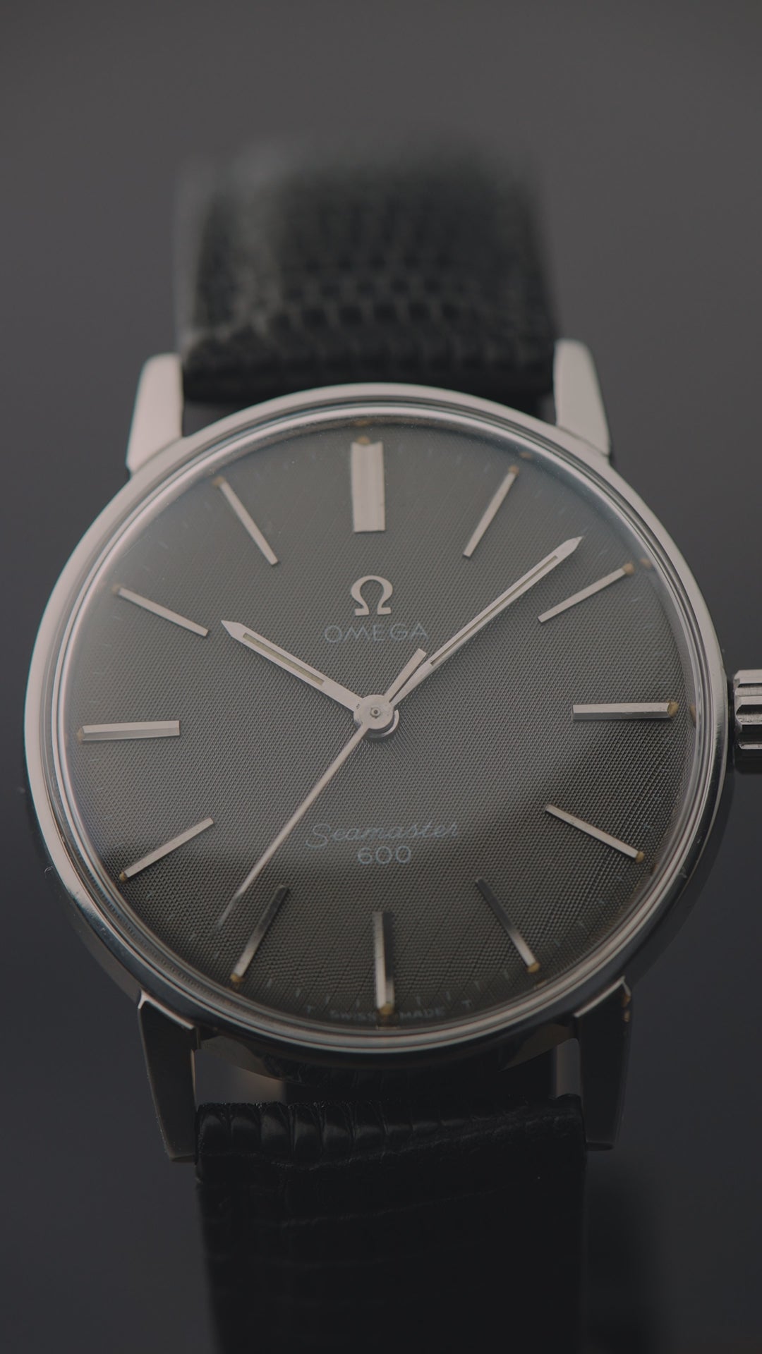 1968 OMEGA SEAMASTER 600 GREY LINEN CAL. 601 REF. 135.011