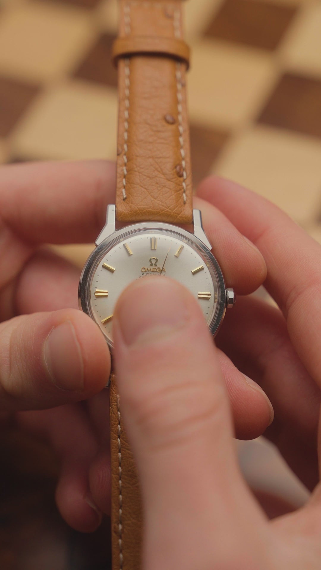 1964 OMEGA CONSTELLATION CROSSHAIR SUNBURST DOG-LEG CAL. 551 REF. 167.005