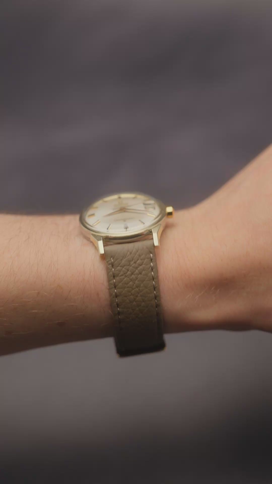 1966 OMEGA CONSTELLATION SUNBURST DOG-LEG CAL. 561 REF. 168.005