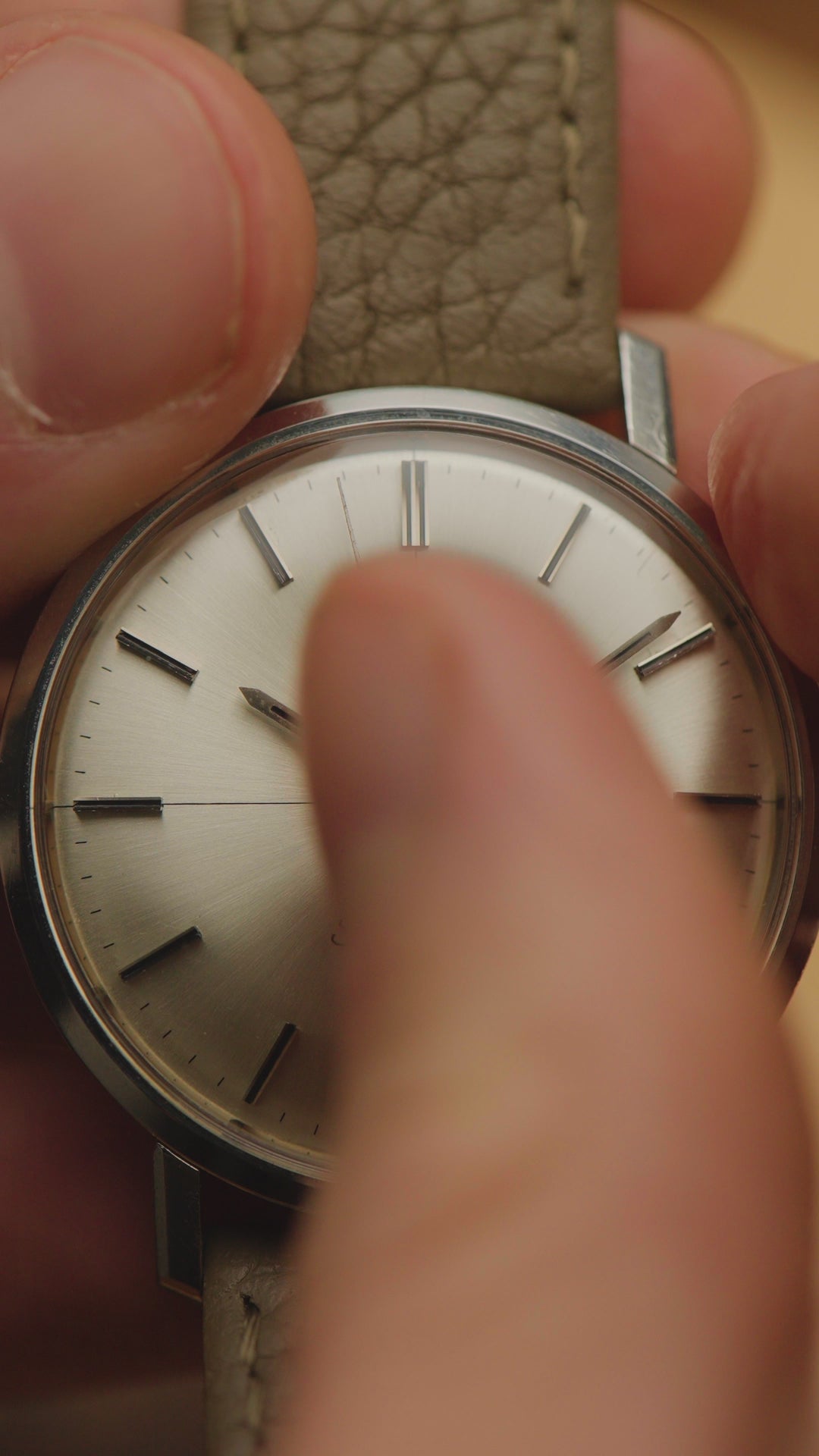 1966 OMEGA SEAMASTER DE VILLE CROSSHAIR SUNBURST CAL. 552 REF. 165.020